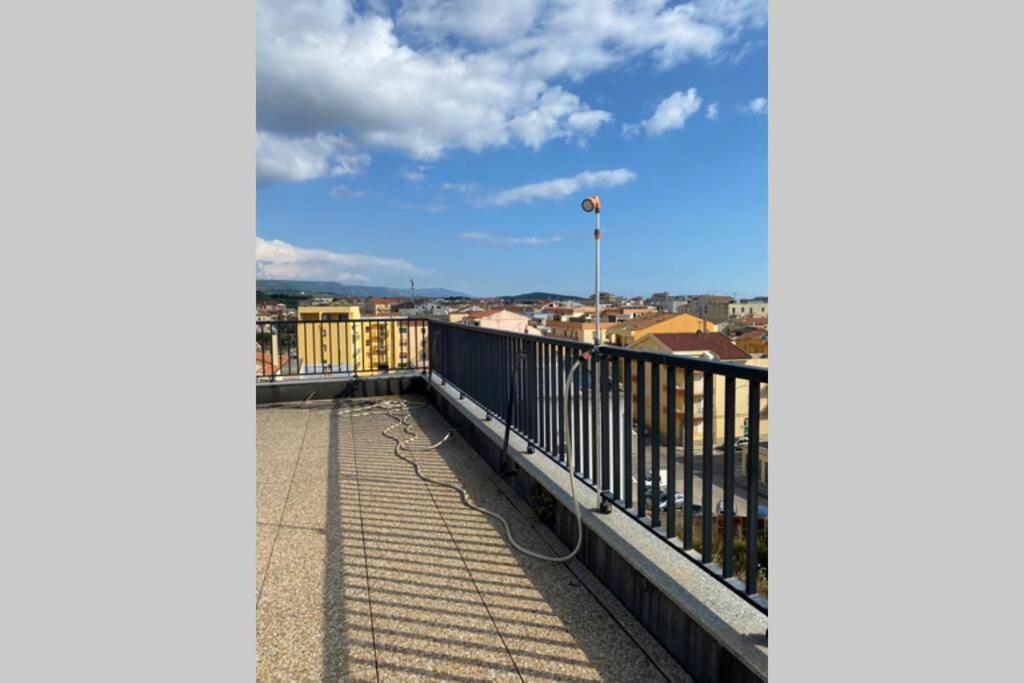 Attico luminoso ed accogliente in zona centrale Appartamento Alghero Esterno foto